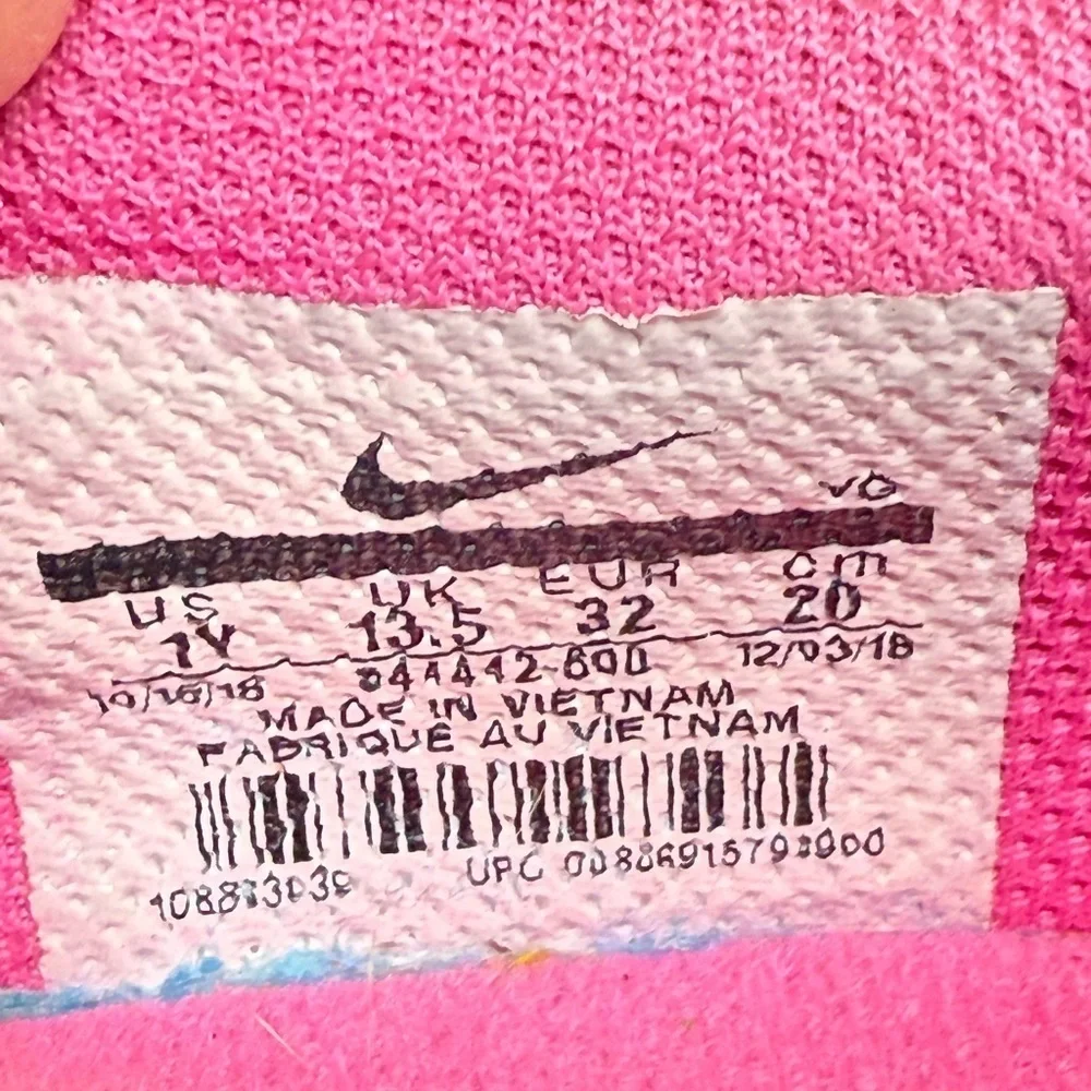 Nike Pink and Black Athletic Cleats Shoes Sleek Design Youth Size 1 GUC